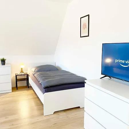 Spacious & Chic With Balcony Apartament Ibbenbüren