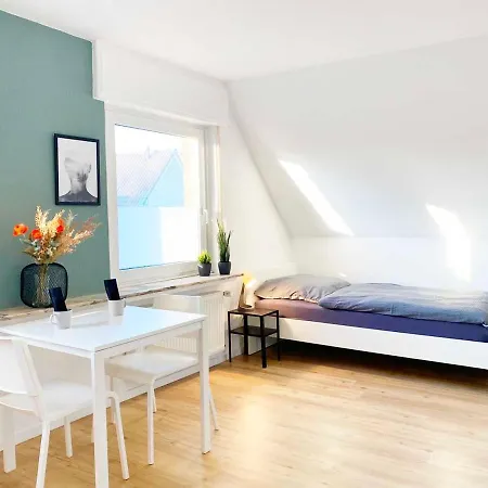 Apartament Spacious & Chic With Balcony *